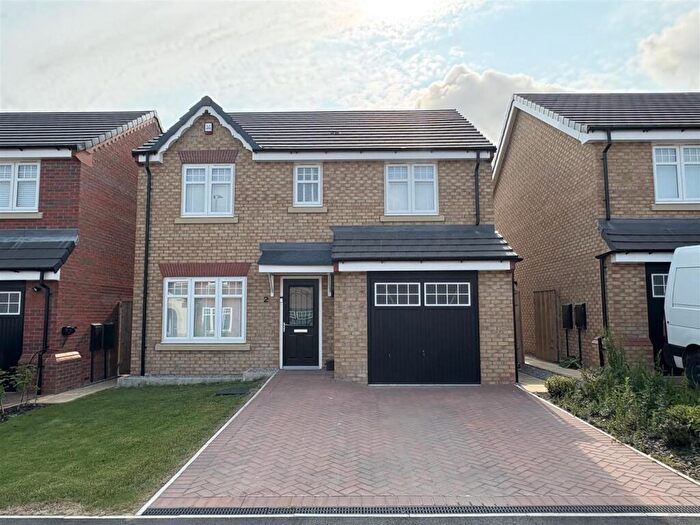 4 Bedroom Detached House To Rent In Latham Vale, Howden, DN14