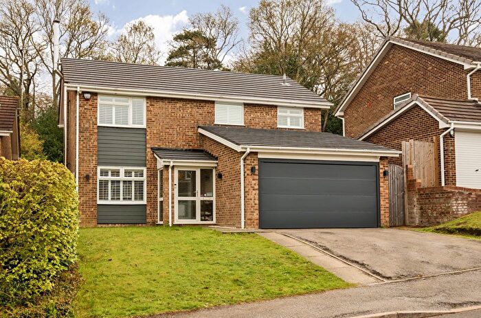 4 Bedroom Detached House For Sale In Arun Way, West Wellow, Romsey, Hampshire, SO51
