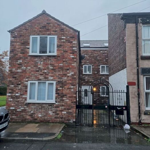 4 Bedroom Semi-Detached House To Rent In Gray Street, Bootle, L20