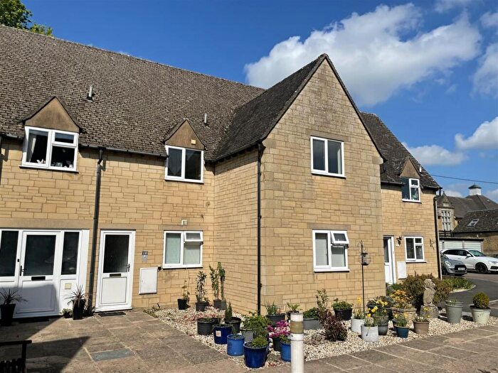 1 Bedroom Flat For Sale In Lansdowne, Bourton-On-The-Water, GL54