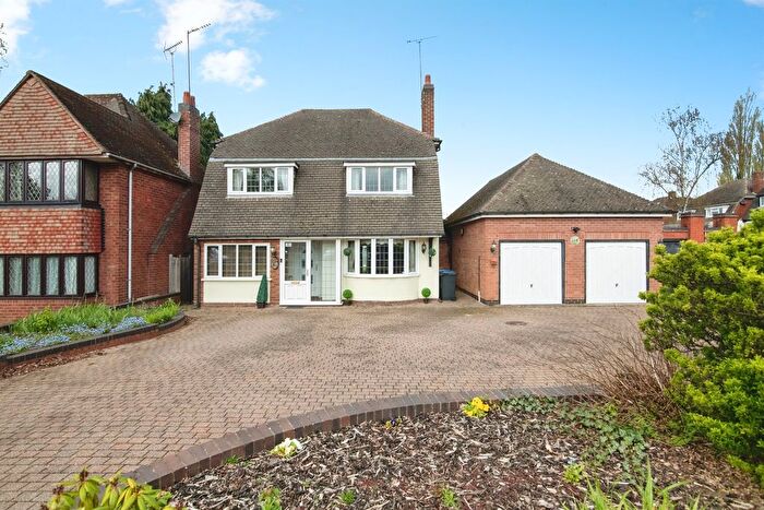 5 Bedroom Detached House For Sale In Pear Tree Drive, Birmingham, B43