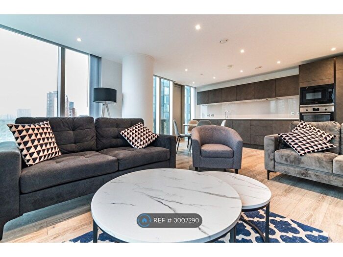 2 Bedroom Flat To Rent In Blade Tower, Manchester, M15