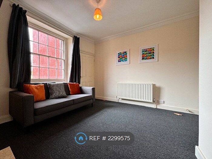 2 Bedroom Flat To Rent In Hotwell Road, Bristol, BS8