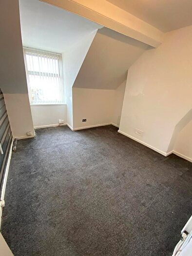 1 Bedroom Flat To Rent In Penarth Road, Cardiff(City), CF11