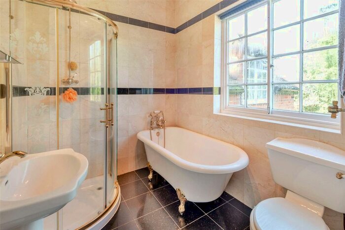 5 Bedroom Detached House For Sale In Billingbear Lane, Binfield, Bracknell, Berkshire, RG42