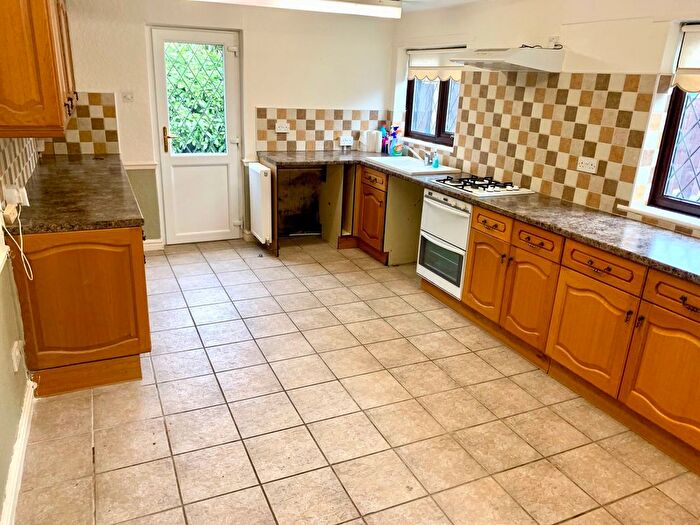 2 Bedroom Bungalow For Sale In Danefield Road, Wirral, Merseyside, CH49