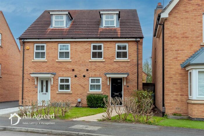 3 Bedroom Semi-Detached House To Rent In Trinity Way, Heanor, DE75