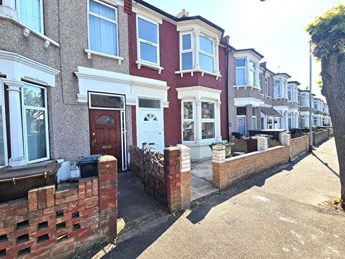 4 Bedroom Terraced House To Rent In Eric Road, Chadwell Heath, RM6