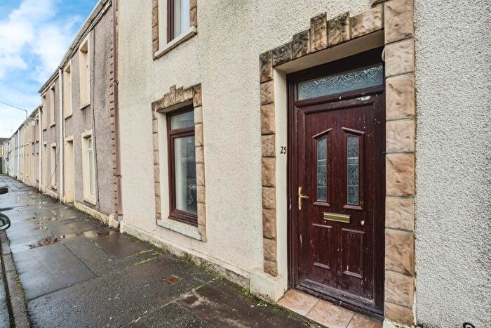 3 Bedroom House To Rent In Thomas Street, Neath, SA11