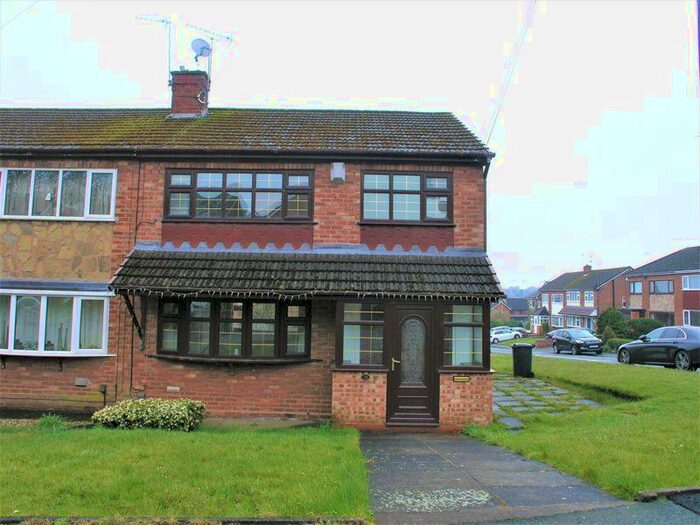3 Bedroom Semi-Detached House To Rent In High Arcal Drive, Dudley, DY3