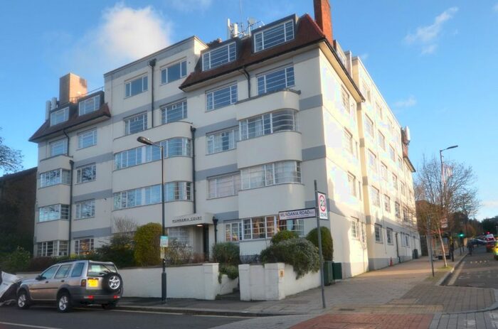 3 Bedroom Flat To Rent In Mundania Road, Forest Hill, London SE22