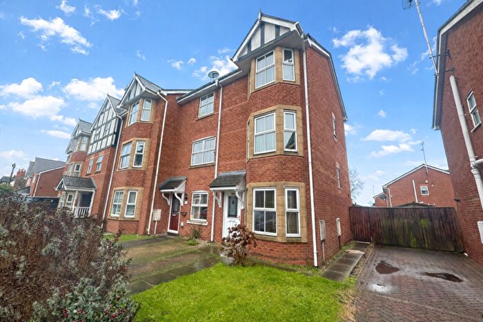 4 Bedroom Property To Rent In Bedford Street, Crewe, CW2
