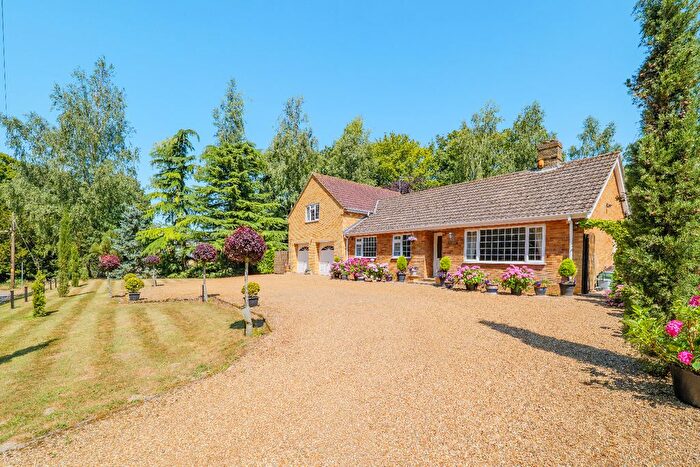 4 Bedroom Bungalow For Sale In Squires Hill, Marham, King's Lynn, Norfolk, PE33
