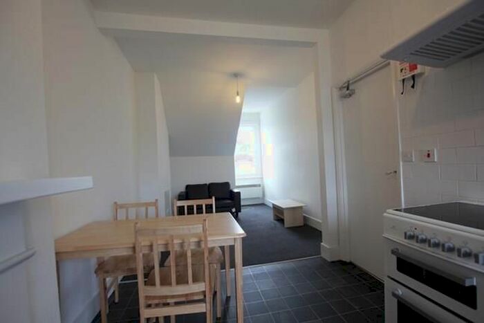 1 Bedroom Flat To Rent In Ferme Park Road, Crouch End, N8