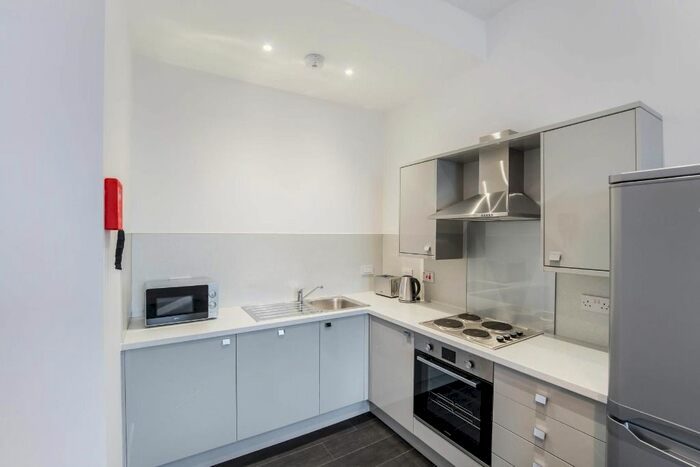 2 Bedroom Flat To Rent In Argyle Street, Finnieston, Glasgow, G3