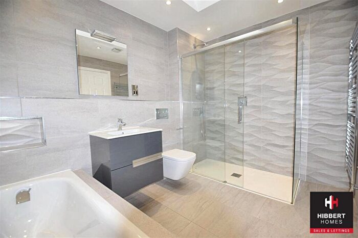 5 Bedroom Semi-Detached House To Rent In Hazelmere Gardens, Sale, M33