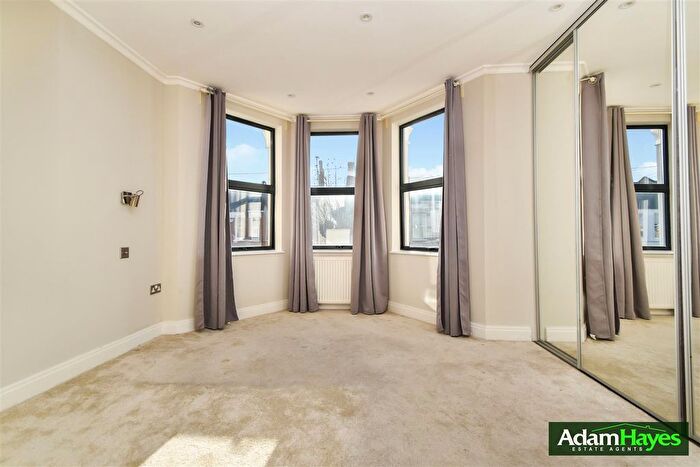 1 Bedroom Flat To Rent In Churchfield Avenue, North Finchley, N12