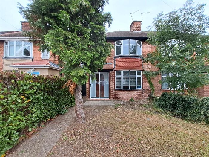 3 Bedroom Property To Rent In Grove Gardens, Enfield, EN3