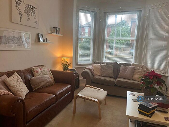 4 Bedroom Semi-Detached House To Rent In Welbeck Avenue, Southampton, SO17