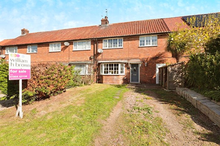 3 Bedroom Terraced House For Sale In Main Street, Deighton, York, YO19