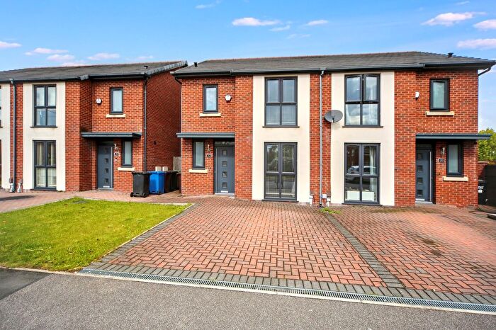 3 Bedroom Semi-Detached House For Sale In Ash Lane, Aspull, WN2