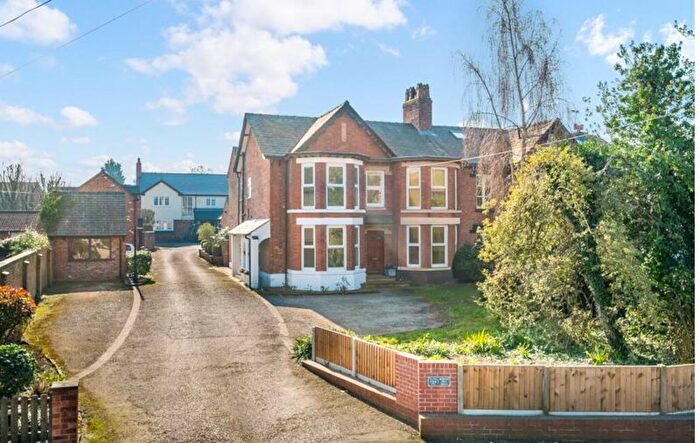 3 Bedroom Mews For Sale In Tyndal Mews, Lymm, WA13