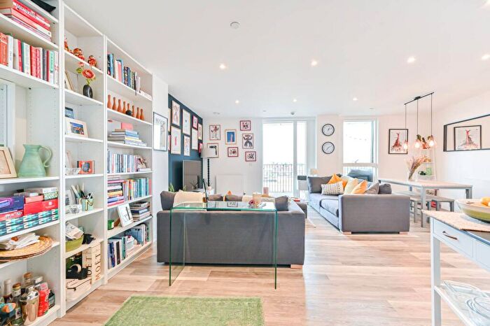 2 Bedroom Flat For Sale In Emperor Apartments, Camberwell, London, SE5