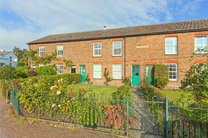 3 Bedroom Terraced House For Sale In St Patricks Row, Rodmersham Green, Rodmersham, Sittingbourne, ME9