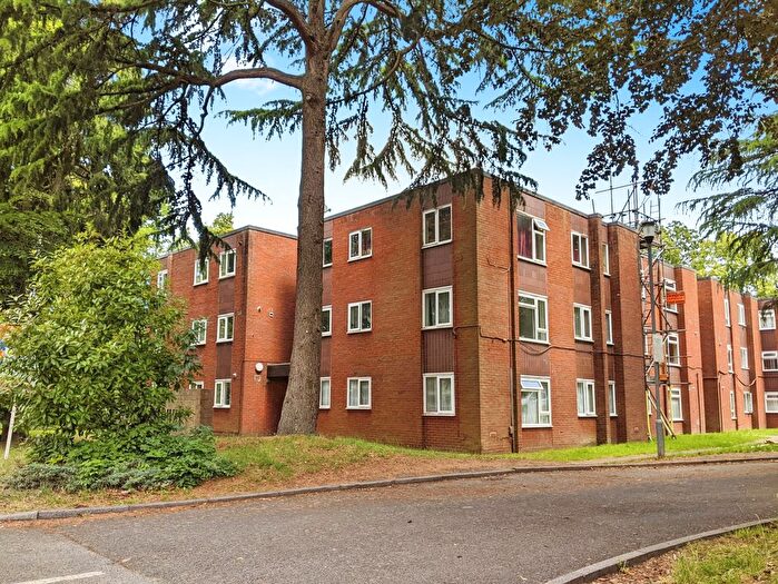 2 Bedroom Flat To Rent In Woodcote Road, Wallington, SM6