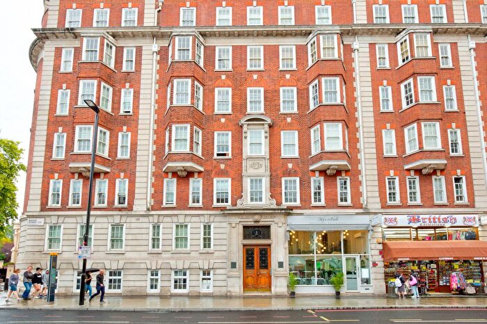 2 Bedroom Flat To Rent In Flat, Chalfont Court, Baker Street, London, NW1