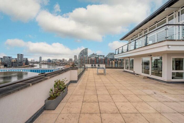 3 Bedroom Flat To Rent In Smugglers Way, Wandsworth, London, SW18