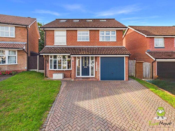 5 Bedroom Detached House For Sale In Mallard Close, Basingstoke, Hampshire, RG22