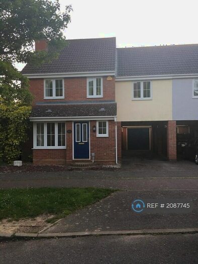 4 Bedroom Semi-Detached House To Rent In Wickham Crescent, Chelmsford, CM1