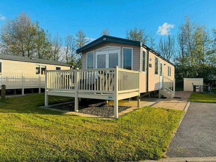 3 Bedroom Mobile/park Home For Sale In The Orchard, Cart Lane, Grange-Over-Sands, LA11