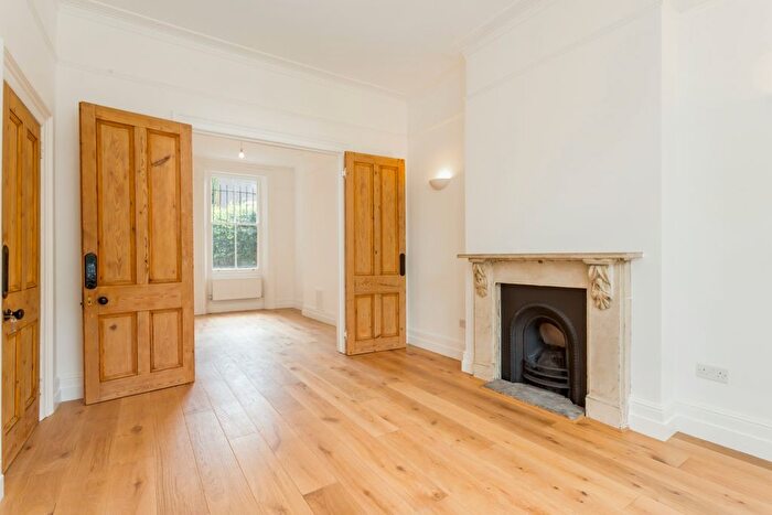 4 Bedroom Terraced House To Rent In Wharton Street, London, WC1X