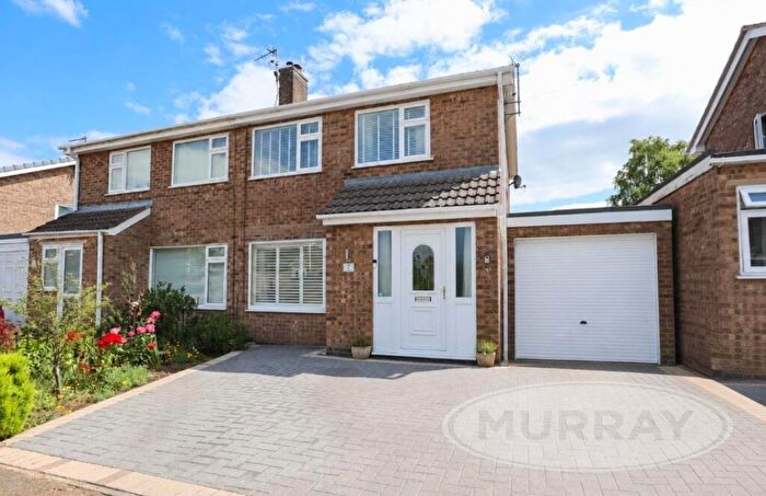 3 Bedroom Semi-Detached House For Sale In Finch Avenue, Oakham, LE15