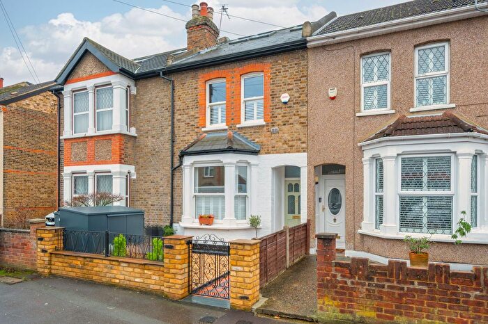 5 Bedroom Terraced House For Sale In Park Road, Hounslow, TW3