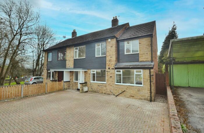 4 Bedroom Semi-Detached House To Rent In Harehills Lane, Chapel Allerton, Leeds, LS7