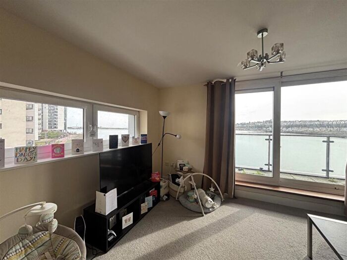 2 Bedroom Apartment To Rent In Breakwater House, Prospect Place, Cardiff Bay, CF11