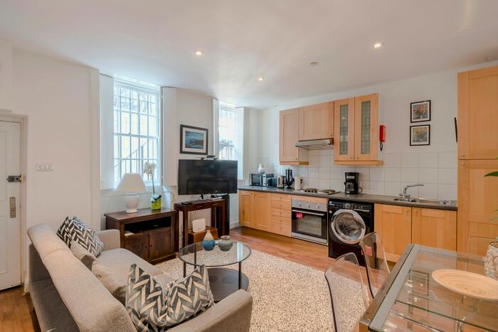2 Bedroom Flat To Rent In York Street, London, W1H