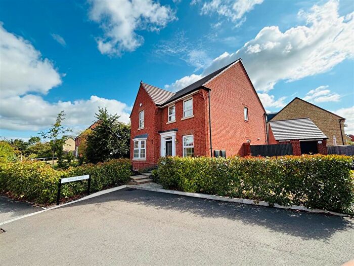 4 Bedroom Detached House For Sale In Anise Avenue, Melksham, SN12