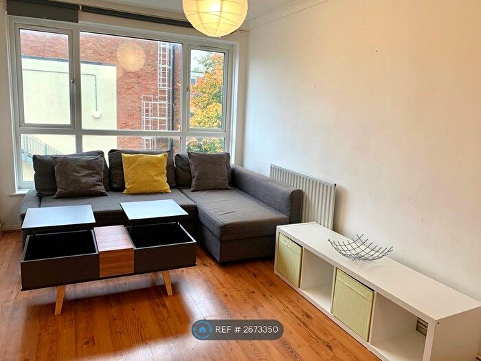 4 Bedroom Flat To Rent In Portia Way, London, E3
