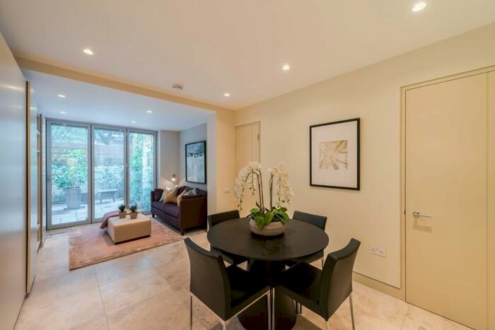 2 Bedroom Flat To Rent In Princess Road, London, NW1