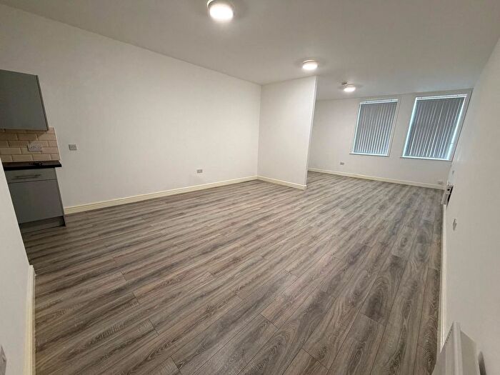 1 Bedroom Flat To Rent In The Horsefair, Hinckley, LE10