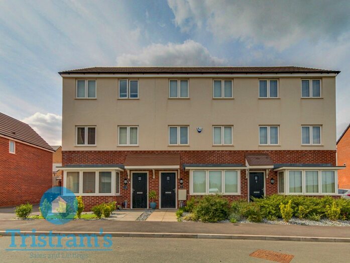 5 Bedroom Town House To Rent In Hopwood Road, Gedling, Nottingham, NG4