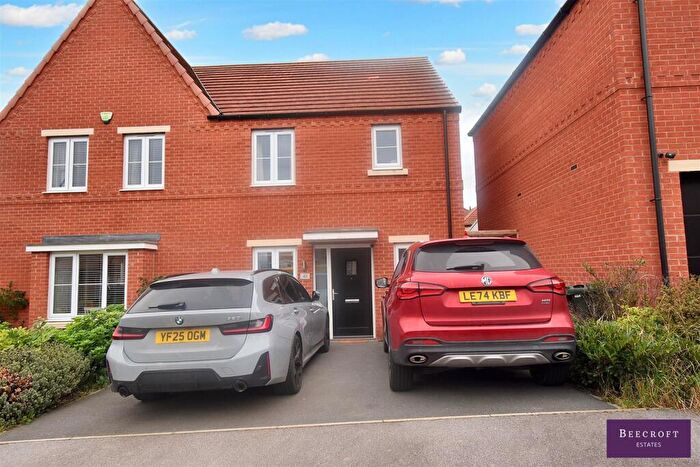 3 Bedroom Semi-Detached House For Sale In Cygnet Drive, Mexborough, S64