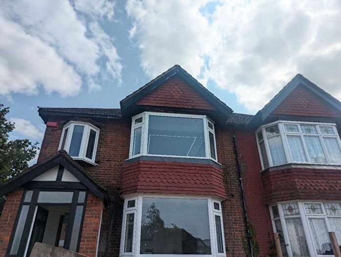 Studio To Rent In Kingsway, Wembley, HA9