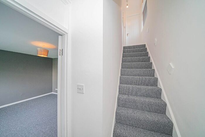 2 Bedroom End Of Terrace House To Rent In Hopedene, Leam Lane, Gateshead, Tyne And Wear, NE10