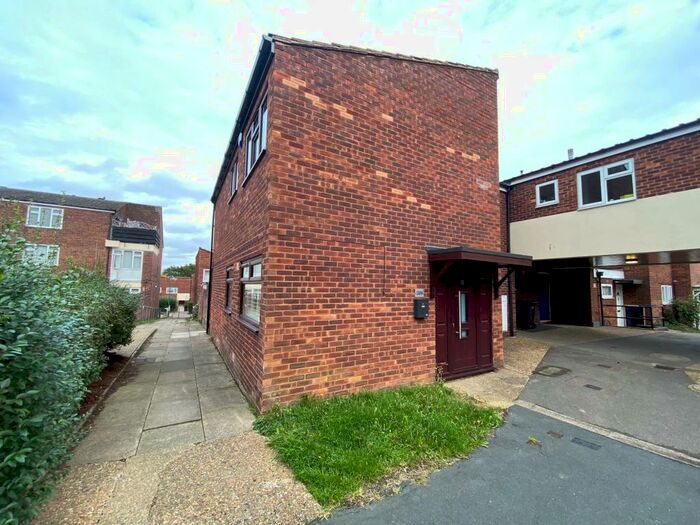 2 Bedroom House To Rent In Long Banks, Harlow, CM18