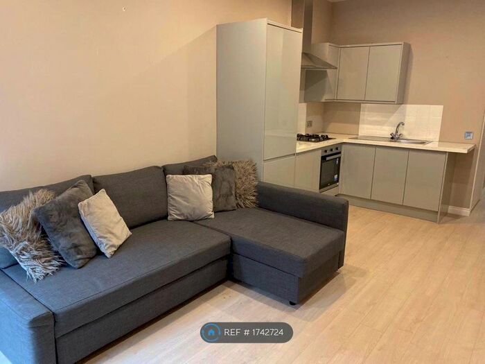 1 Bedroom Flat To Rent In Aberfeldy Street, Glasgow, G31